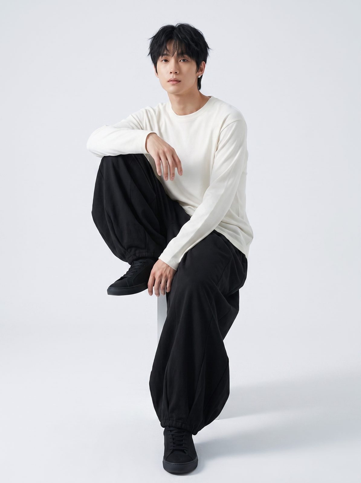 バルーンワイドパンツ 着用 座り